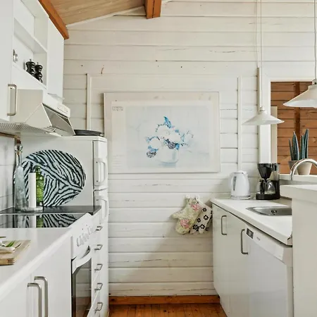 Lovely In With Kitchen